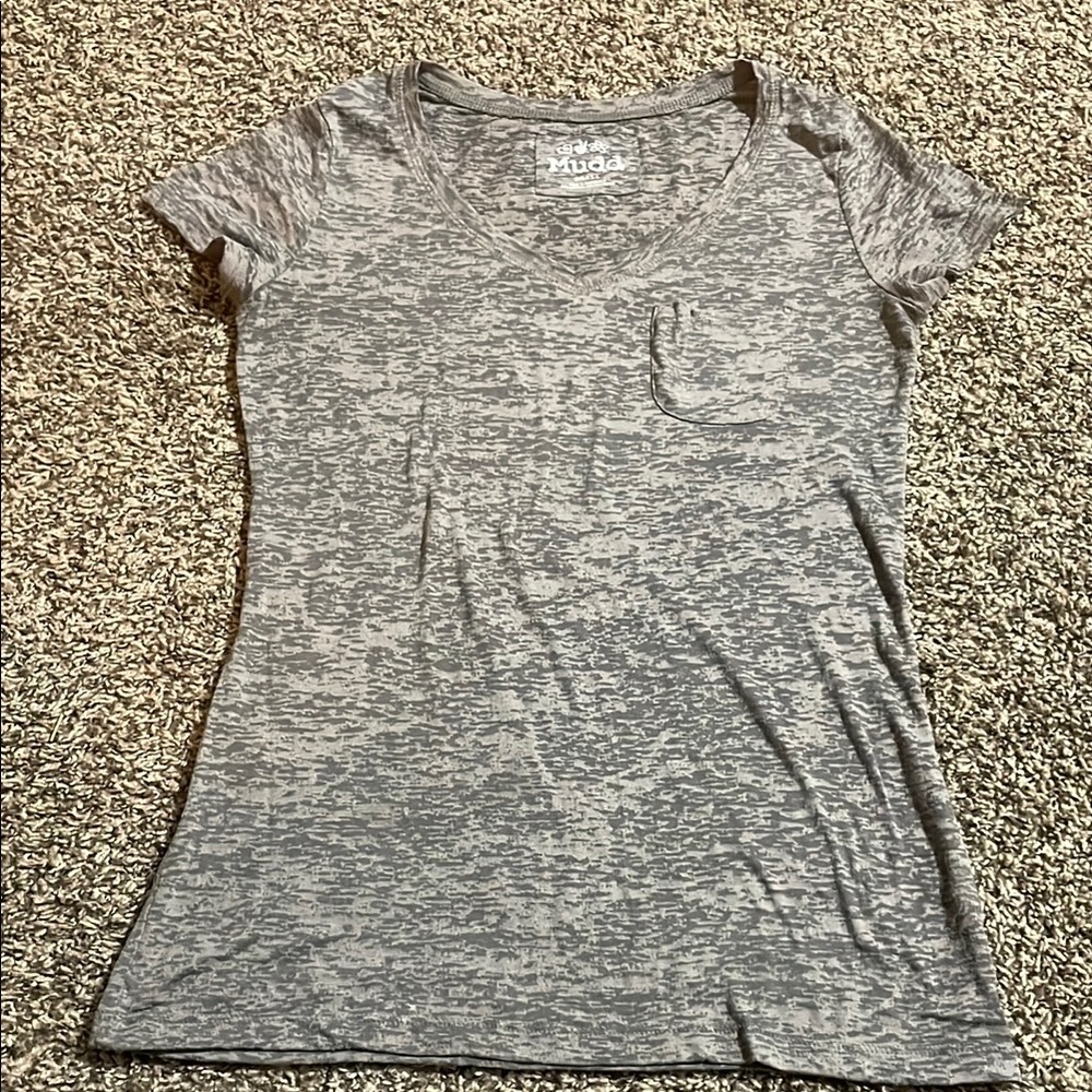 Mudd Women's Short Sleeve Gray Tee
